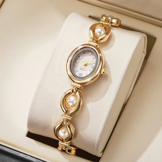Chic Pearl Bracelet Quartz Wristwatch for Women - Stylish Diamond Accents and Casual Elegance
