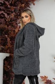 Women's Elegant Hooded Plush Fleece Coat with Zipper - Long Sleeve Winter Jacket for Winter